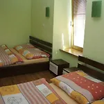 Stara Fara Hotel *