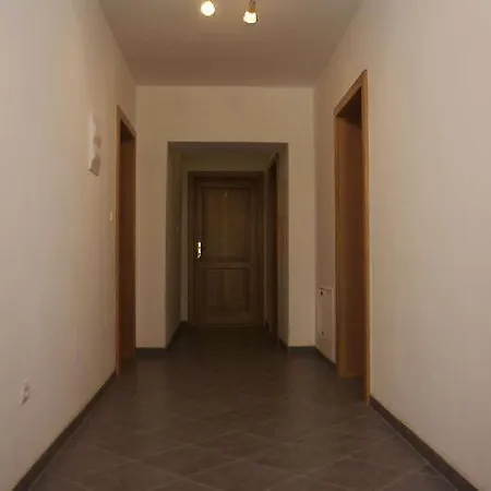 Stara Fara فندق ماكوف